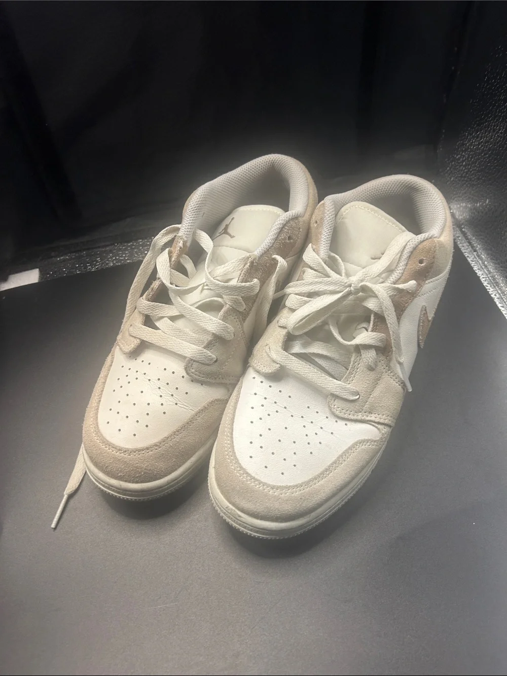 Nike Low-Top Sneakers in White and Beige